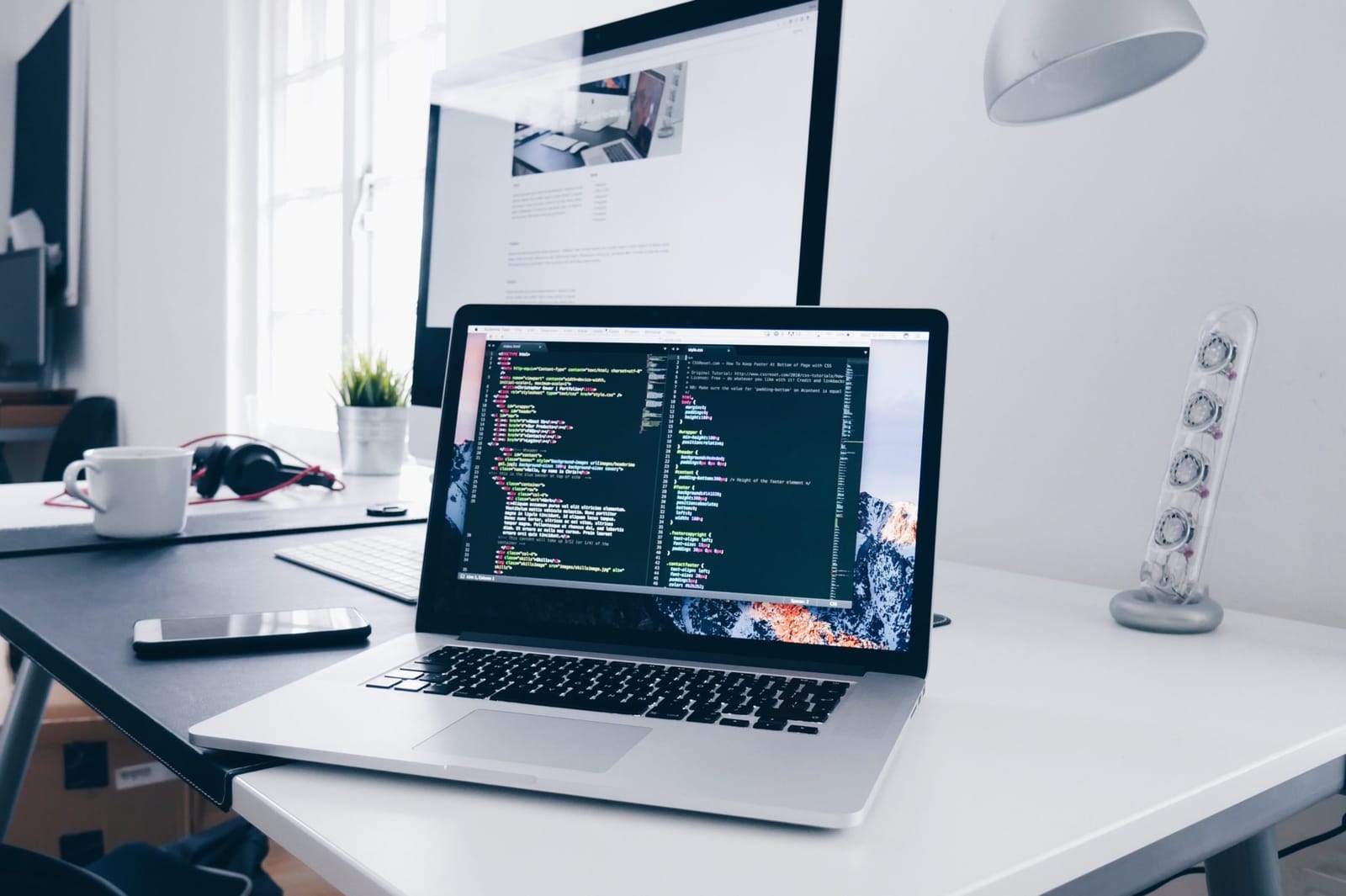 12 avantages à être développeur·se lorsqu'on lance une startup Image de l'article